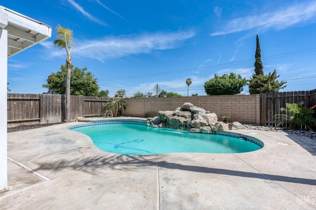 1317 Canyon Ct, Bakersfield, CA 93307 - view of pool with a fenced backyard and a patio area