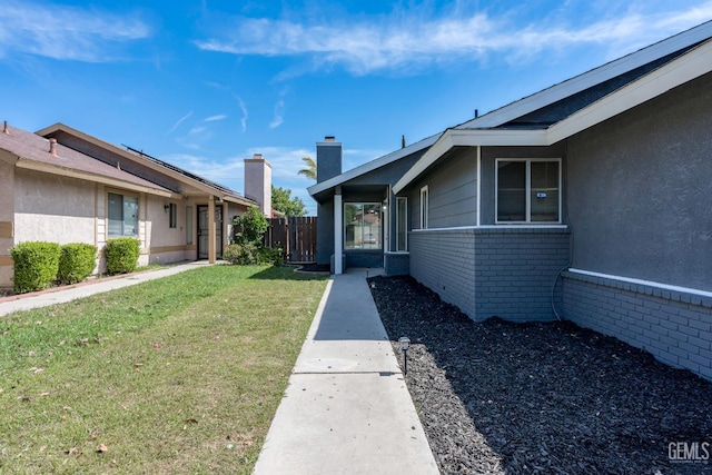 1317 Canyon Ct, Bakersfield, CA 93307 - view of yard
