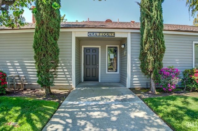view of property entrance