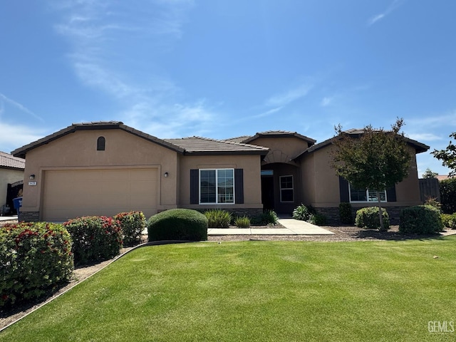 single story home with stucco siding, an attached garage, a front lawn, and stone siding