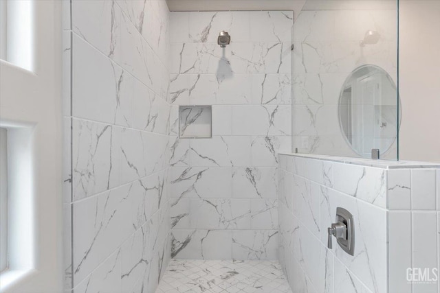11001 Arundel Way, Bakersfield, CA 93311 - full bathroom featuring tiled shower