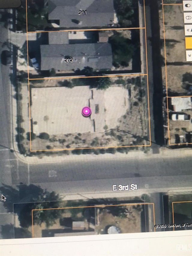 301 Tyree Toliver St, Bakersfield, CA 93307