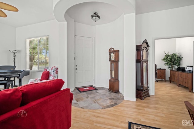 6315 Veronese Ct, Bakersfield, CA 93306 - foyer entrance with light wood finished floors and ceiling fan