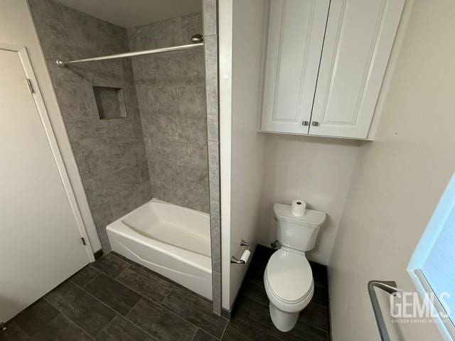 7009 Quailwood Dr, Bakersfield, CA 93309 - bathroom featuring toilet and a shower