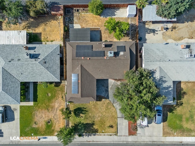 2109 Custer Ave, Bakersfield, CA 93304 - drone / aerial view