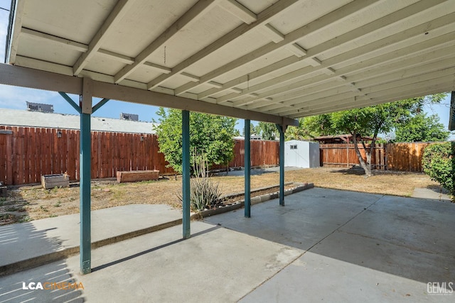2109 Custer Ave, Bakersfield, CA 93304 - fenced backyard featuring a patio area