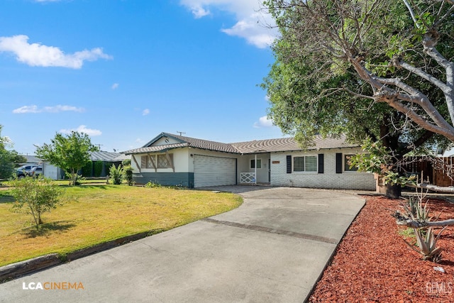2109 Custer Ave, Bakersfield, CA 93304 - single story home featuring concrete driveway, a front lawn, an attached garage, and brick siding