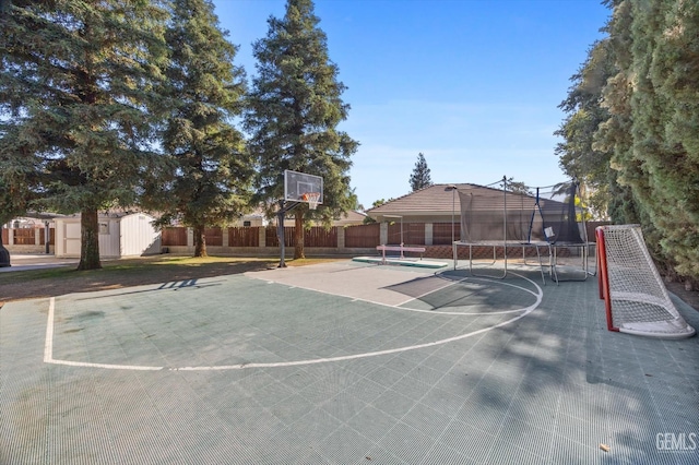 6707 Park W Cir, Bakersfield, CA 93308 - view of sport court featuring a trampoline and community basketball court