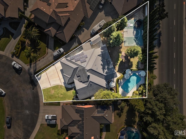 6707 Park W Cir, Bakersfield, CA 93308 - view of property location featuring a pool area and property parcel outlined