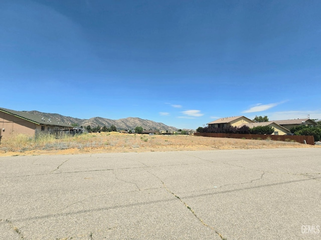 21617 Loop St, Tehachapi, CA 93561
