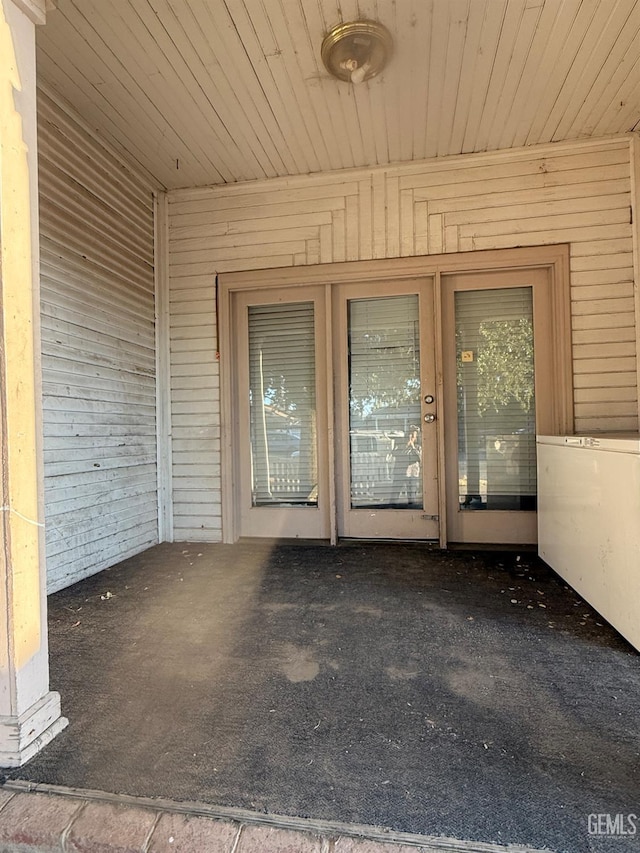 1107 Monterey St, Bakersfield, CA 93305 - view of exterior entry