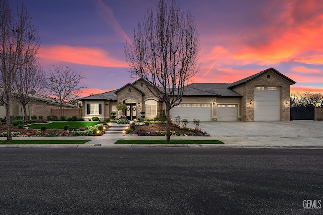 view of front of house featuring a garage