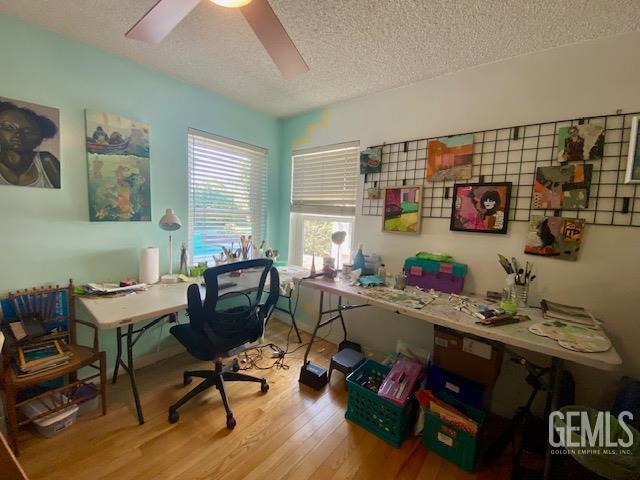 9501 Greenhaven Ct, Bakersfield, CA 93311 - photo 32