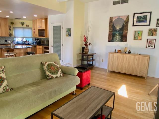 9501 Greenhaven Ct, Bakersfield, CA 93311 - photo 13