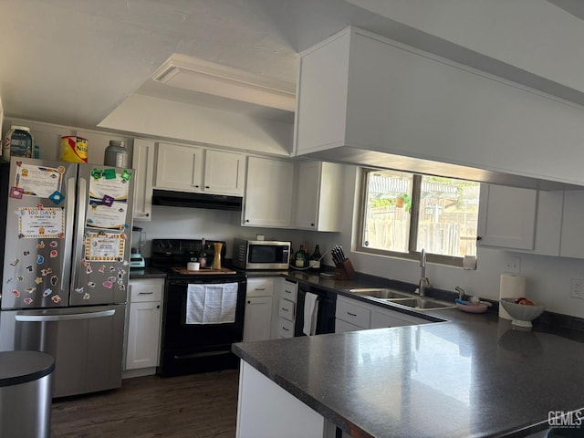 5308 Eastridge Ct, Bakersfield, CA 93306 - kitchen featuring black appliances, a sink, under cabinet range hood, and dark countertops