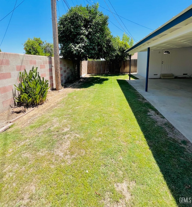 2301 Tangerine St, Bakersfield, CA 93306 - view of fenced backyard