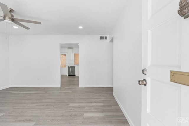 914 4th St, Taft, CA 93268 - spare room with a ceiling fan, recessed lighting, baseboards, and light wood finished floors