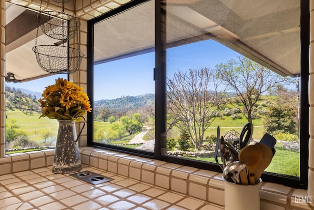 4227 Poso Flat Rd, Bakersfield, CA 93308 - room details featuring a mountain view