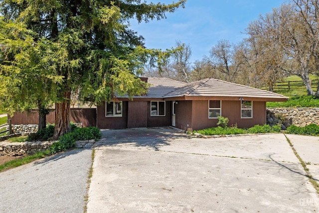 4227 Poso Flat Rd, Bakersfield, CA 93308 - single story home with fence and driveway