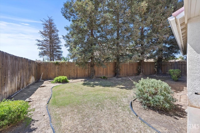 9000 Willamette Ct, Bakersfield, CA 93312 - view of fenced backyard