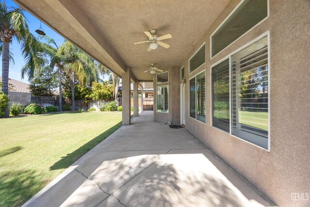 10611 Fishers Peak Dr, Bakersfield, CA 93312 - view of patio / terrace with a ceiling fan