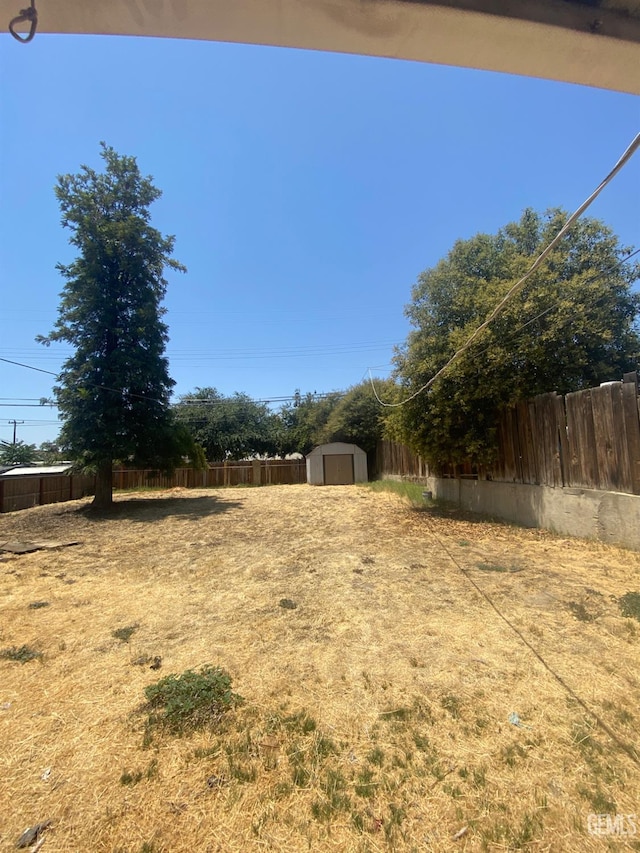 1312 Tate St, Bakersfield, CA 93306 - photo 17