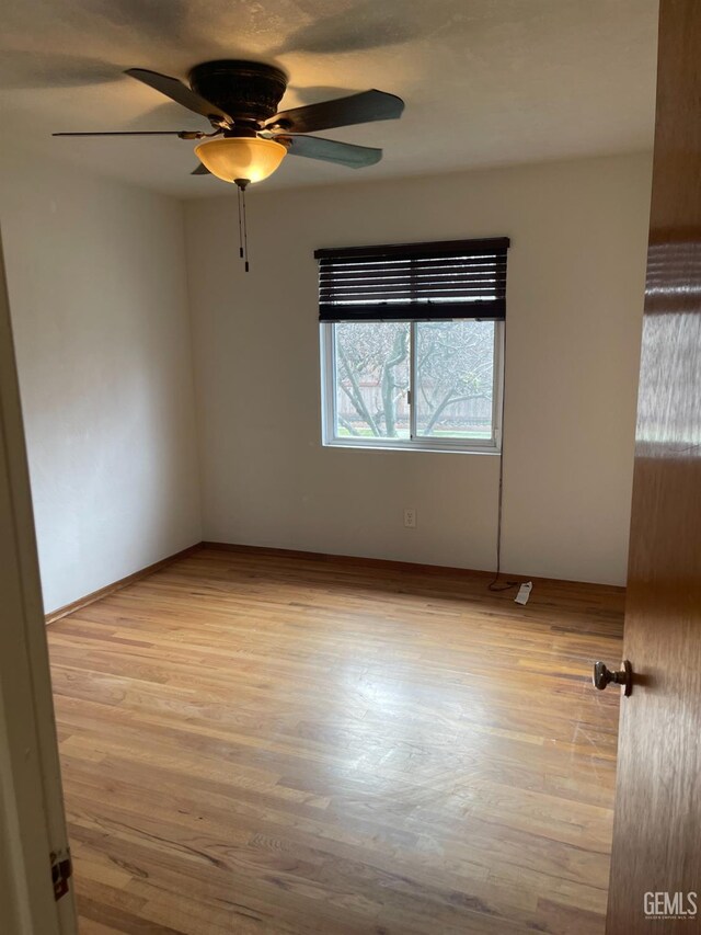 820 Park St, Lodi, CA 95240 - unfurnished room with wood finished floors and ceiling fan