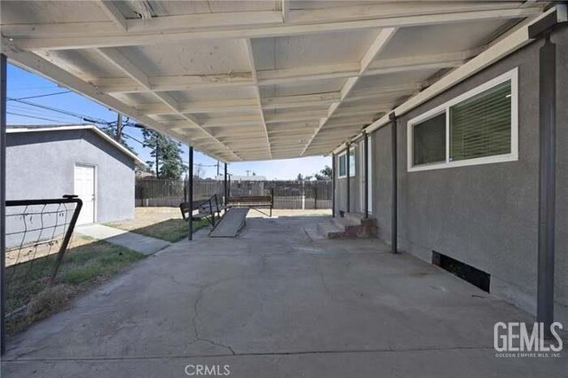 301 Kincaid St, Bakersfield, CA 93307 - view of patio
