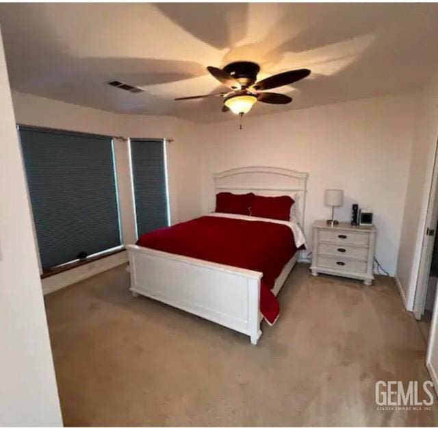 bedroom featuring ceiling fan