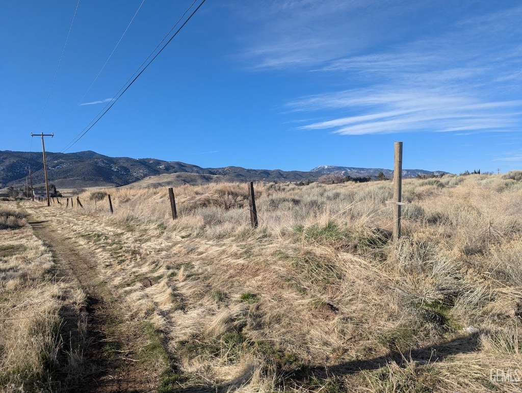 1226 Conway Ave, Tehachapi, CA 93561