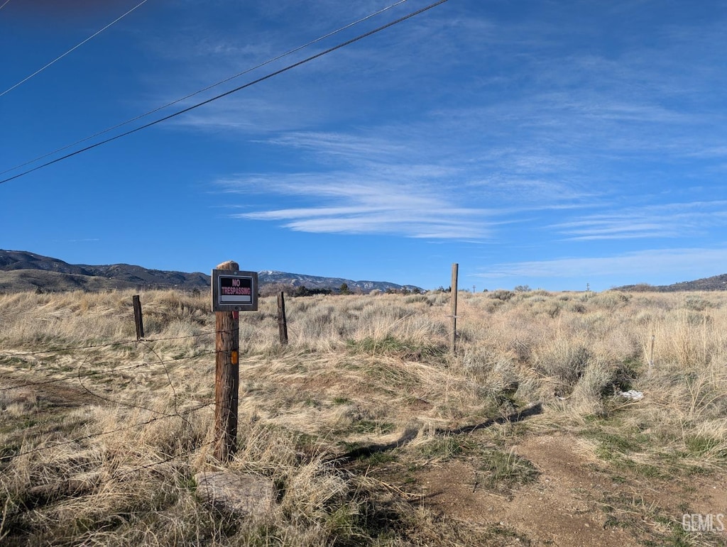 1226 Conway Ave, Tehachapi, CA 93561