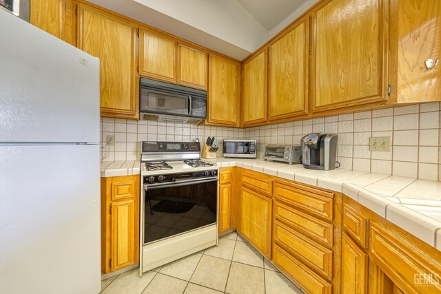 6320 Quaking Aspen St, Bakersfield, CA 93313 - photo 16