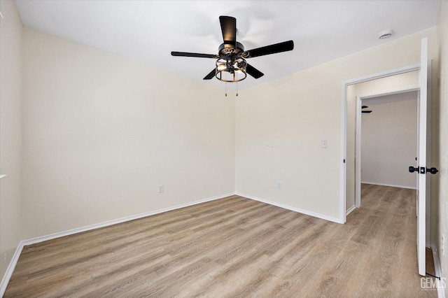 6209 Ambergrove St, Bakersfield, CA 93313 - unfurnished room featuring a smoke detector, light wood-type flooring, and ceiling fan