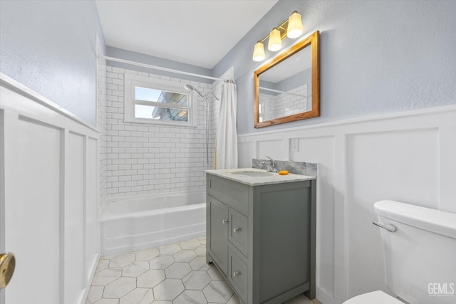 13754 Rosedale Hwy, Bakersfield, CA 93314 - full bathroom featuring vanity, toilet, tile patterned flooring, and shower / tub combo