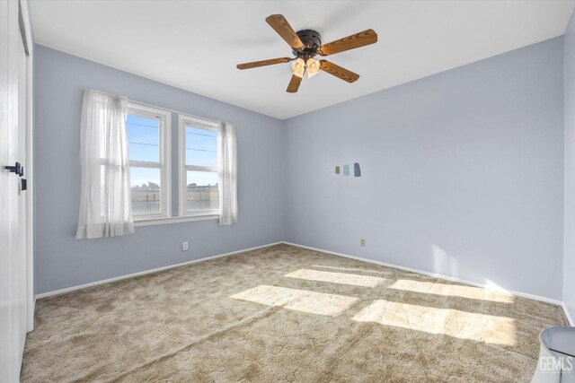 13754 Rosedale Hwy, Bakersfield, CA 93314 - spare room with light carpet and ceiling fan