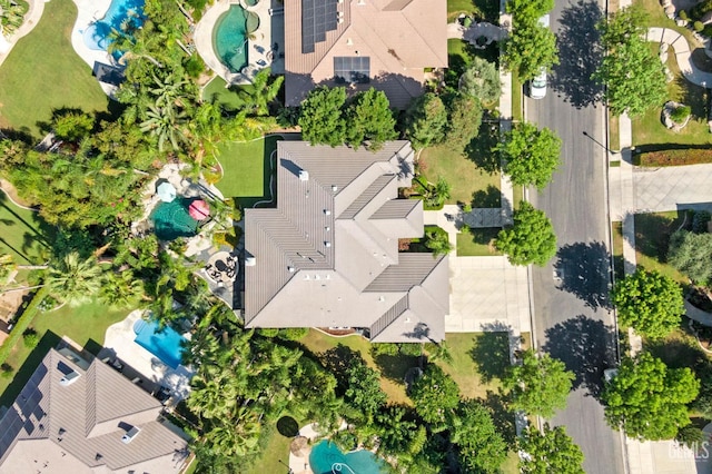 2801 Trengate Way, Bakersfield, CA 93311 - bird's eye view of a pool area