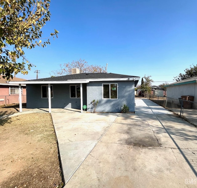 347 Northrup St, Bakersfield, CA 93307 - photo 1