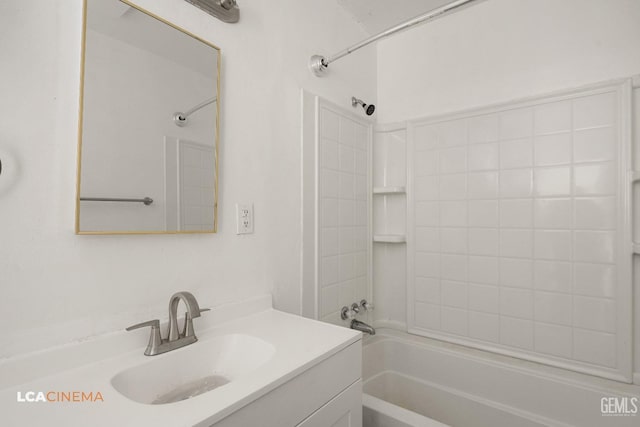 full bath with washtub / shower combination and vanity