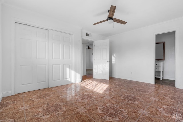 unfurnished bedroom featuring a closet, ceiling fan, and ornamental molding