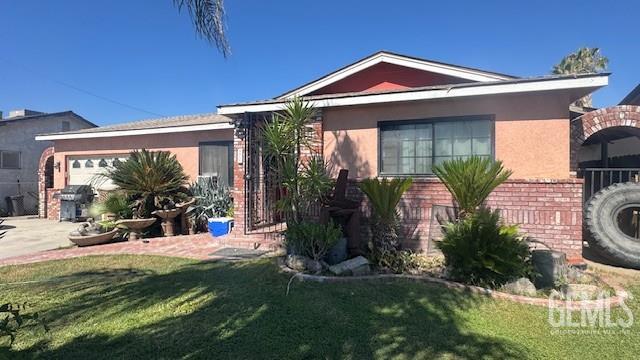 9317 Marvin St, Bakersfield, CA 93307 - photo 1