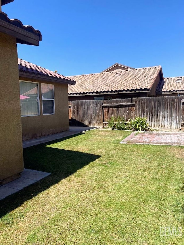 6622 Rimridge Way, Bakersfield, CA 93313 - view of yard