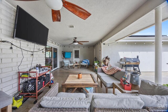 1000 Halterio Ct, Bakersfield, CA 93309 - photo 35