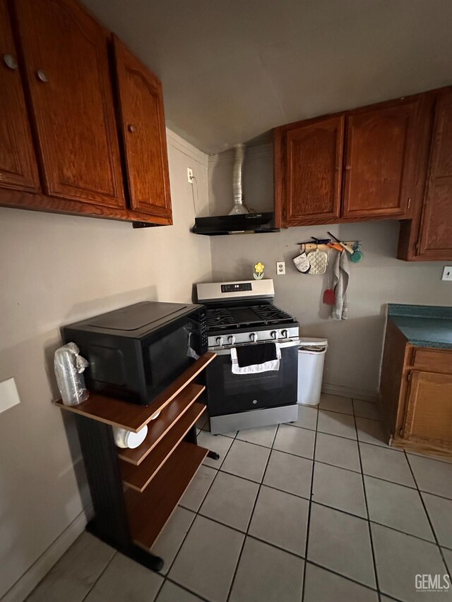 108 Augusta St, Bakersfield, CA 93307 - photo 4