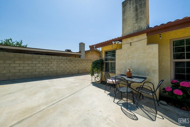 4508 Glengary Pl, Bakersfield, CA 93313 - view of patio / terrace with outdoor dining area