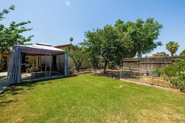 4508 Glengary Pl, Bakersfield, CA 93313 - view of yard featuring a gazebo