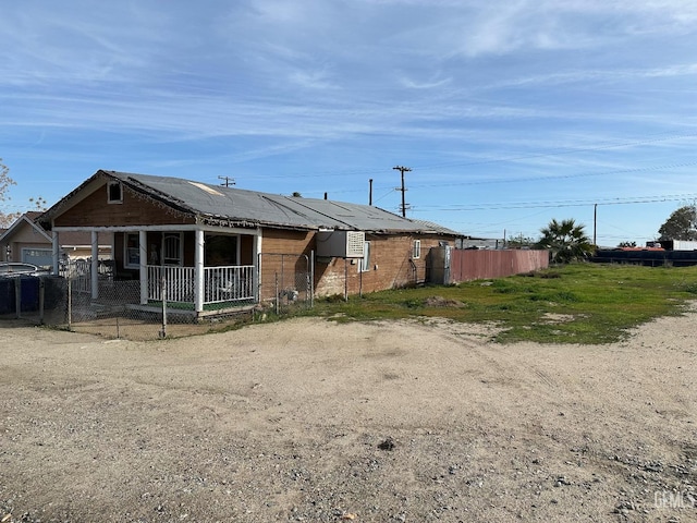 view of front of house with a porch