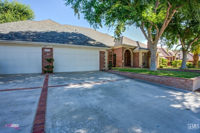 9108 Serrant Ct, Bakersfield, CA 93311 - photo 4