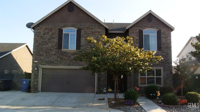 view of front facade featuring a garage