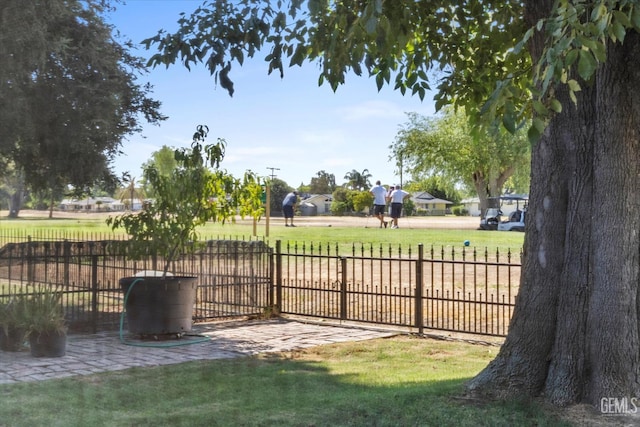 6309 Desert Hills Ave, Bakersfield, CA 93309 - view of yard