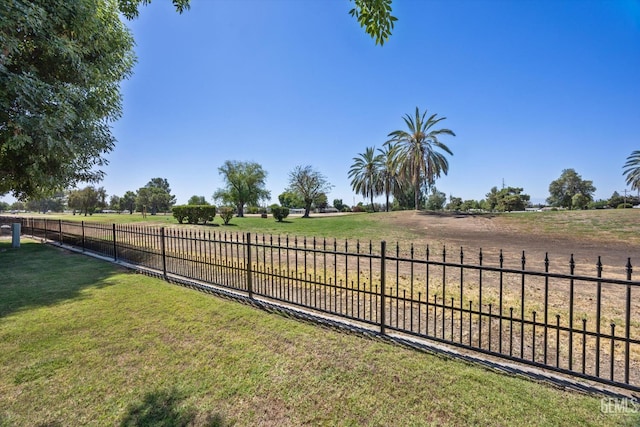 6309 Desert Hills Ave, Bakersfield, CA 93309 - view of yard